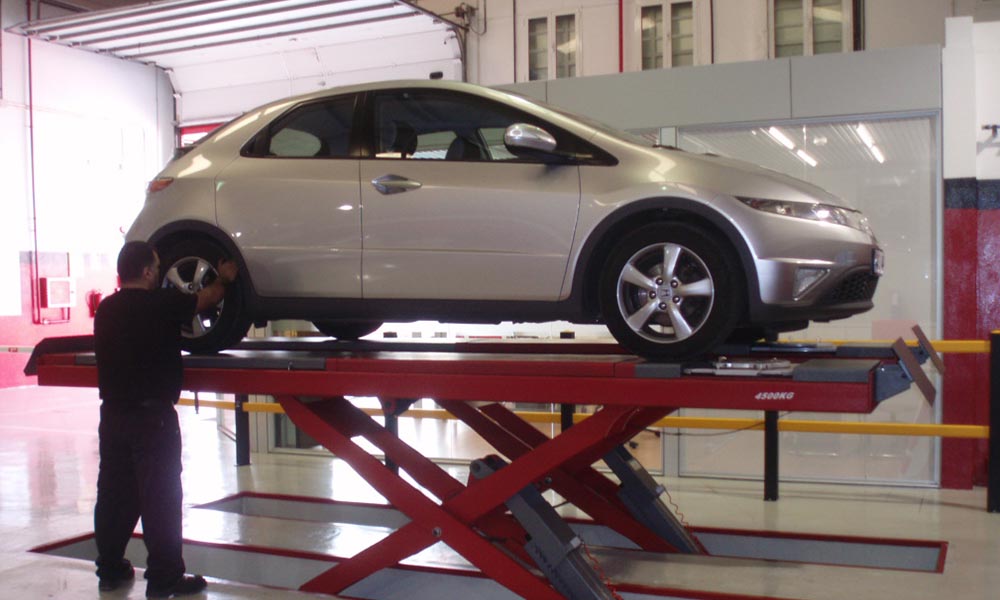 How To Assess If Your Garage Ceiling Is High Enough For A Car Lift ...